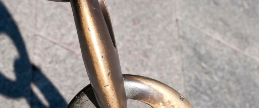 The link between interest rates and FCCR