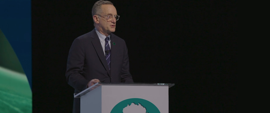 Navigating the Sea Change with Howard Marks at Oaktree Conference 2024