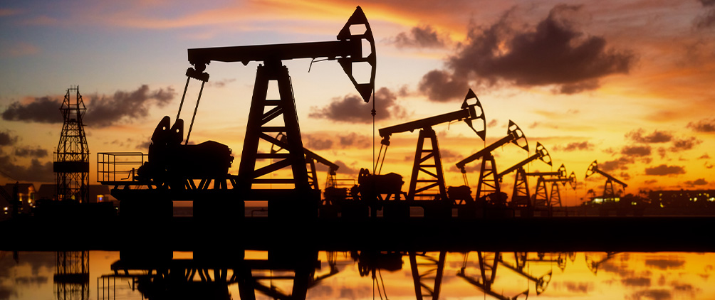 Scale Matters: Navigating EM Oil Credit in Volatile Markets